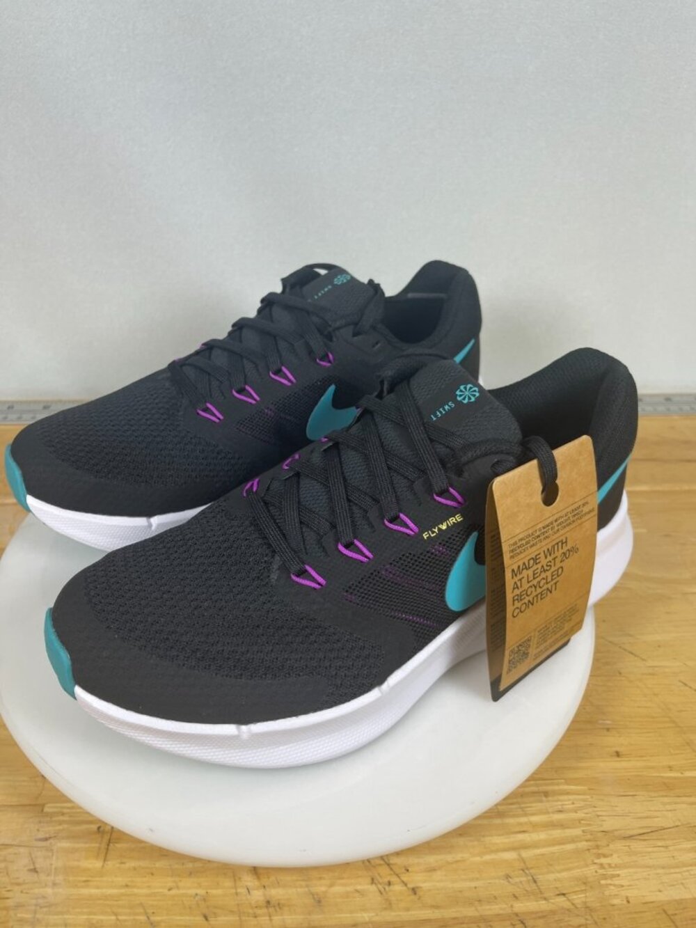 Nike Run Swift 3 Black Teal Womens 8.5 Running Shoes DR2698-009 NIB